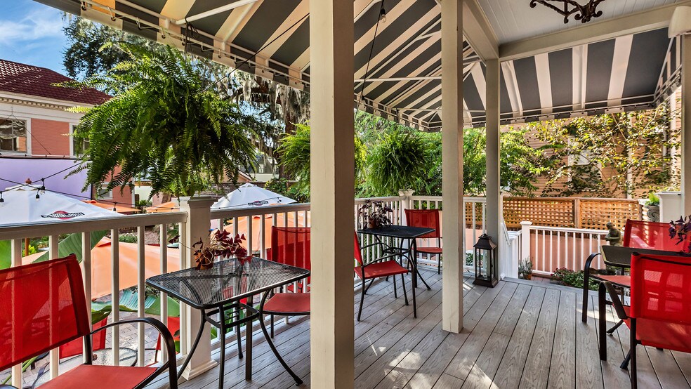 More Photos Of 119 E 37th St, Savannah Restaurant For Sale