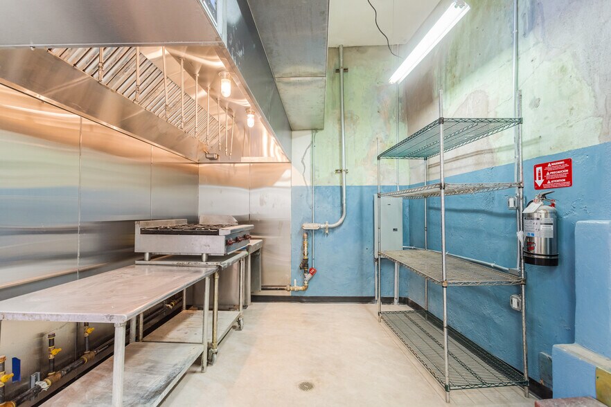 More Photos Of 78 Main St, Bisbee Restaurant For Sale