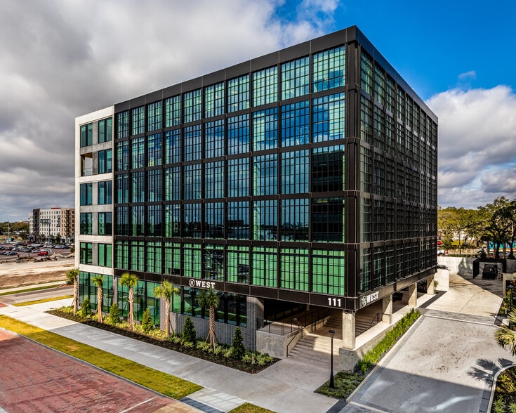 More Photos Of 2002 N Tampa St, Tampa Office For Lease