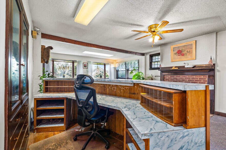 More Photos Of 401 E Pulaski Hwy, Elkton Medical For Sale