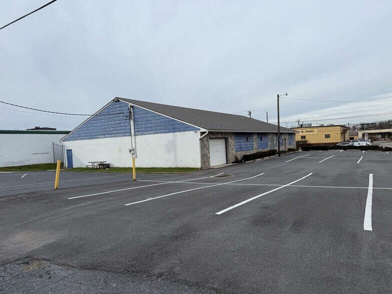 More Photos Of , Harrisburg Unknown For Sale