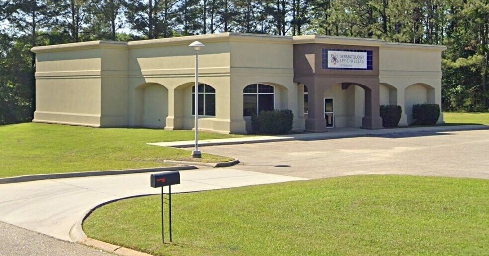 More Photos Of 889 Elba Hwy, Troy Medical For Sale