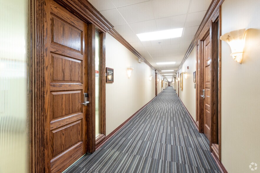More Photos Of 28345 Beck Rd, Wixom Coworking Space
