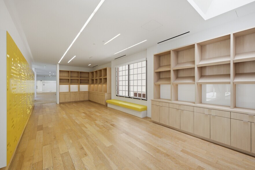 More Photos Of 735 Battery St, San Francisco Loft Creative Space For Lease