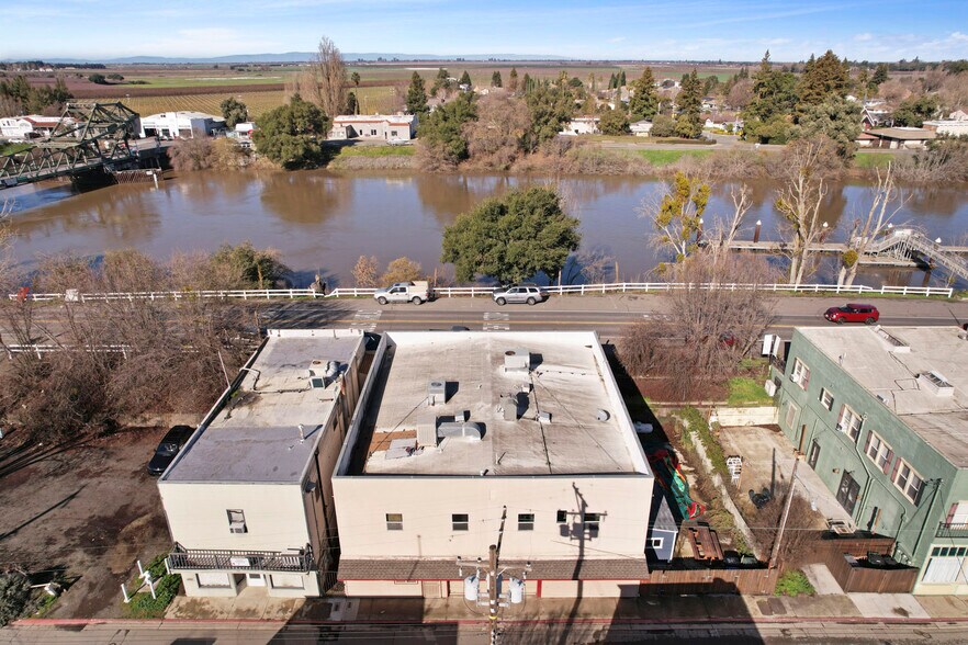 More Photos Of 14144 Market St, Walnut Grove Storefront For Sale