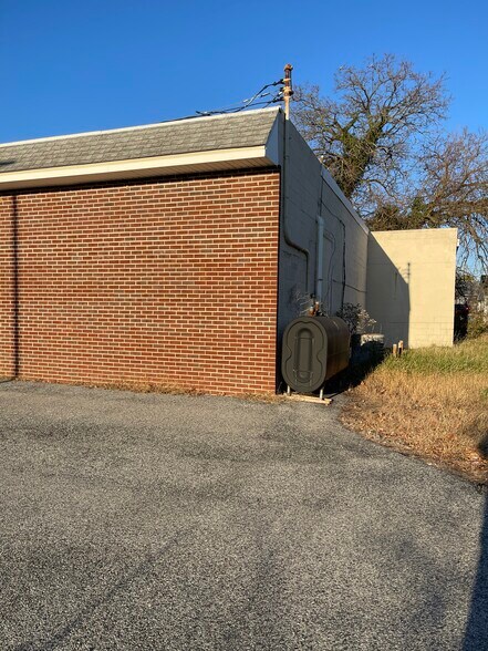 More Photos Of 156 NJ-45, Mannington Township Storefront Retail Office For Lease