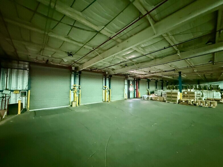 More Photos Of 13343 Interstate 20 E, Tyler Warehouse For Lease