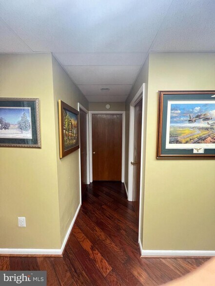 More Photos Of 12512 Lakeridge Dr, Woodbridge Medical For Sale