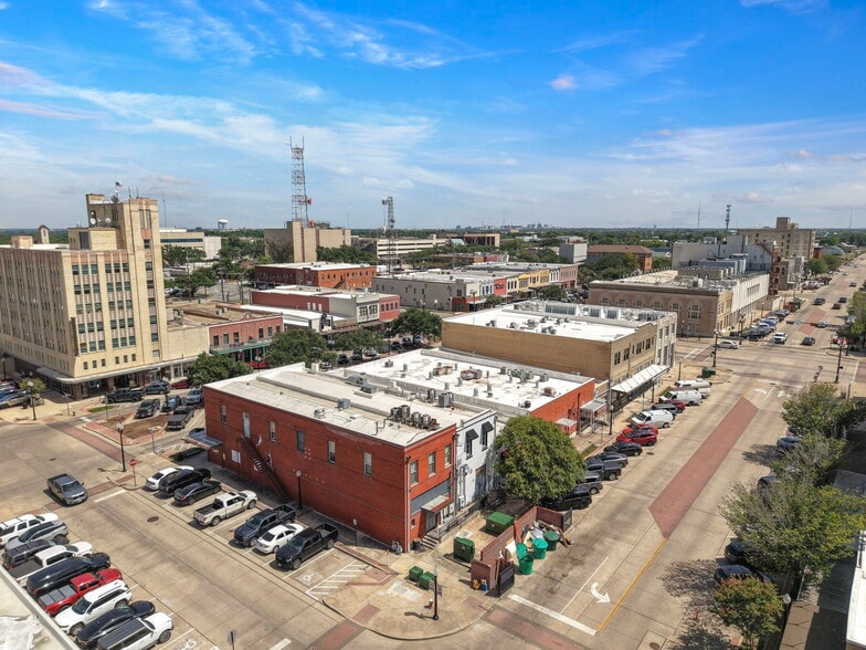 More Photos Of 220 N Main St, Bryan Storefront For Sale