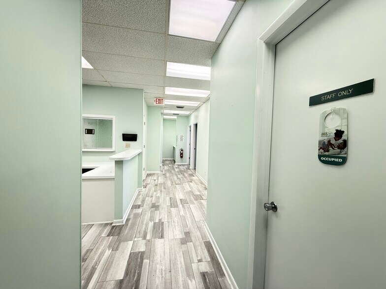 More Photos Of 3949 Evans Ave, Fort Myers Medical For Sale