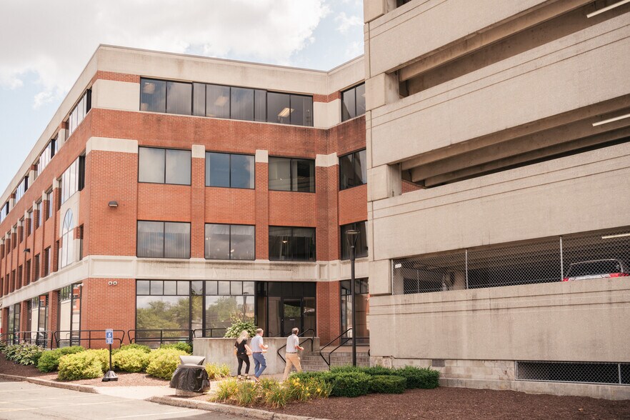 More Photos Of 29 S Main St, West Hartford Office For Lease