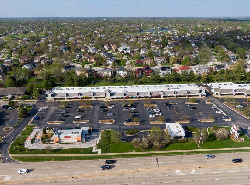 More Photos Of 1600 Algonquin Rd, Hoffman Estates Unknown For Lease