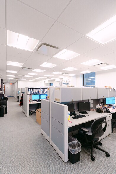 More Photos Of 16 E 34th St, New York Office For Lease