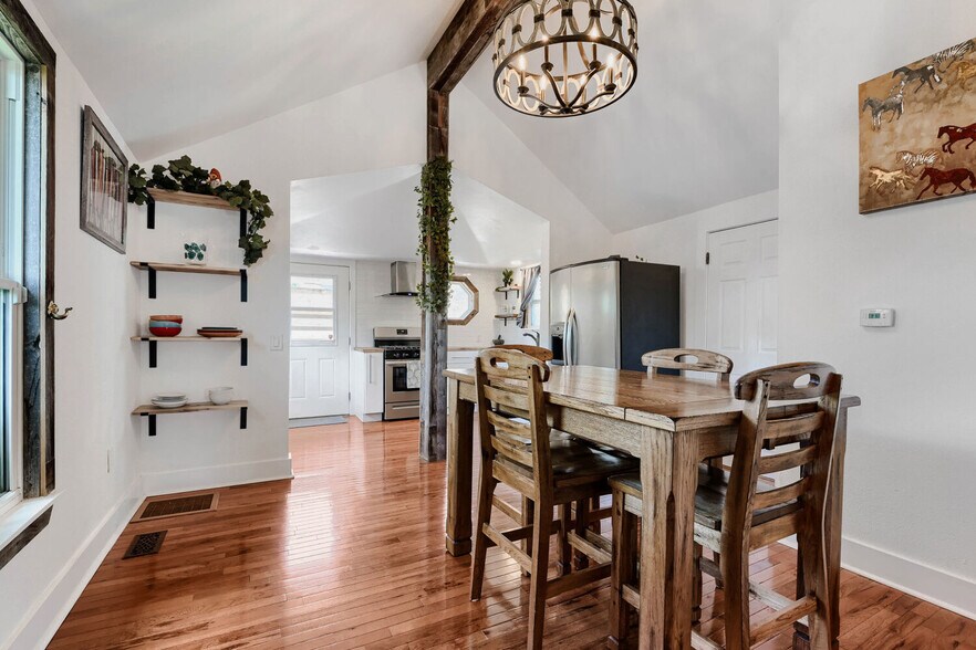 More Photos Of 301 4th St., Frederick Apartments For Sale