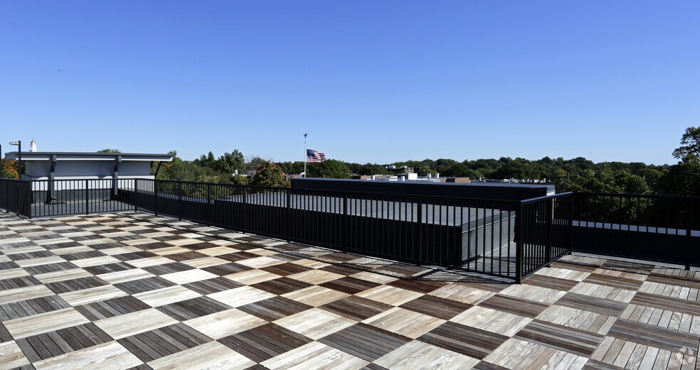 More Photos Of 56 Broad St, Bloomfield Apartments For Lease