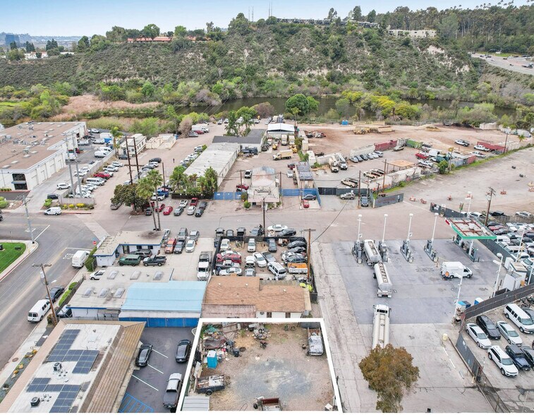 More Photos Of 4317 Sheridan Ln, San Diego Service For Sale