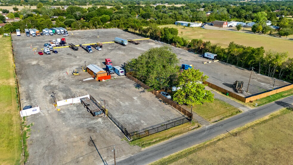 More Photos Of 1241 Narrow Ln, Red Oak Land For Sale