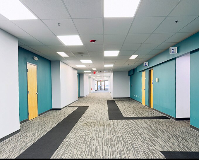 More Photos Of 1400 S Wolf Rd, Wheeling Office For Sale