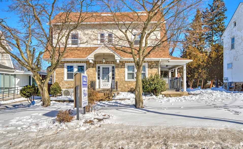 More Photos Of 317 W Johnson Hwy, Norristown Office Residential For Sale