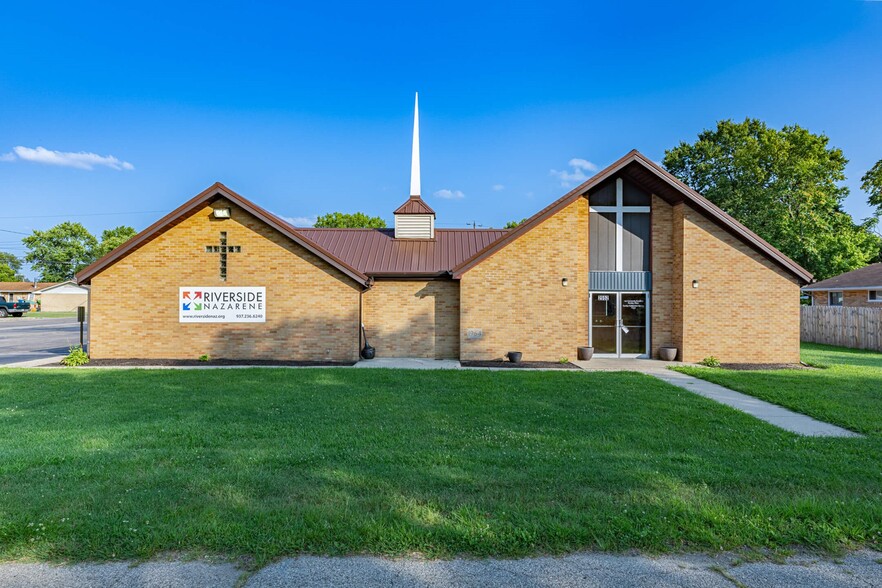 Primary Photo Of 2552 Bushnell Ave, Dayton Religious Facility For Sale