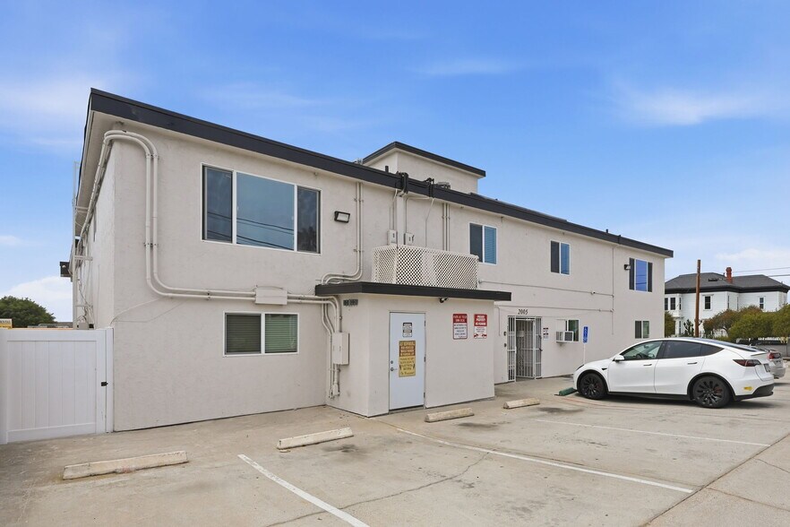 More Photos Of 2005 Highland Ave, National City Apartments For Sale