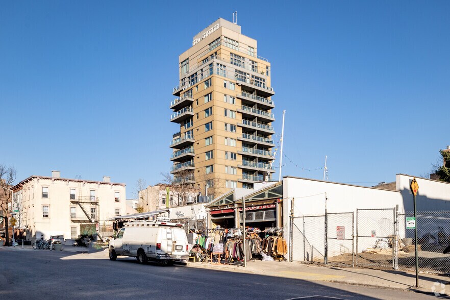 More Photos Of 136-144 N 8th St, Brooklyn Apartments For Lease