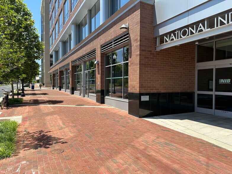 More Photos Of 3000 Potomac Ave, Alexandria Office For Lease