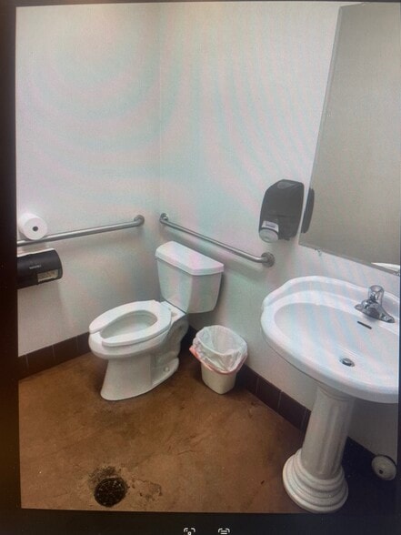 More Photos Of 3312 Wall Ave, Ogden Auto Dealership For Lease