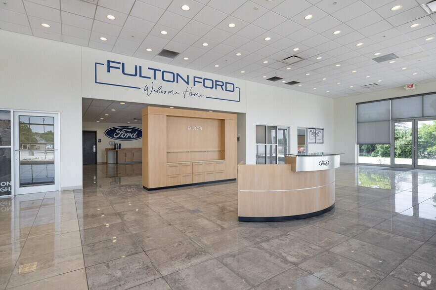 More Photos Of 1202 S Business 54, Fulton Auto Dealership For Sale