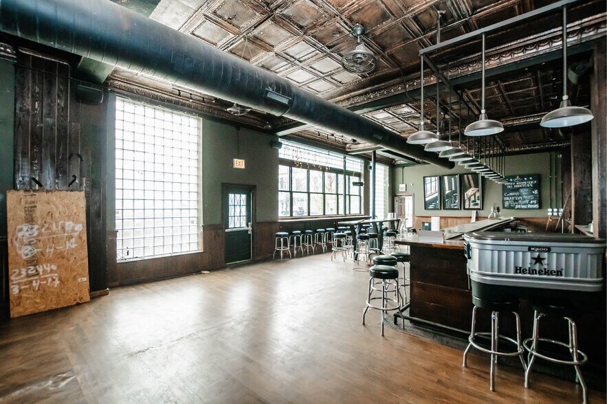 More Photos Of 2821-2823 N Milwaukee Ave, Chicago Storefront For Sale