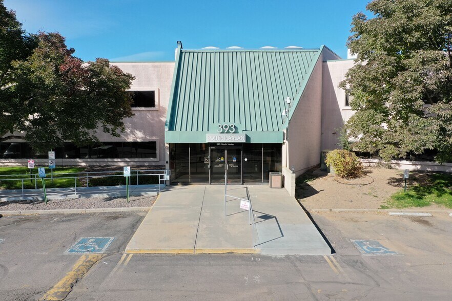 More Photos Of 393 S Harlan St, Lakewood Medical For Lease