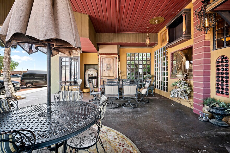 More Photos Of 103 S 6th St, Brownfield Restaurant For Sale