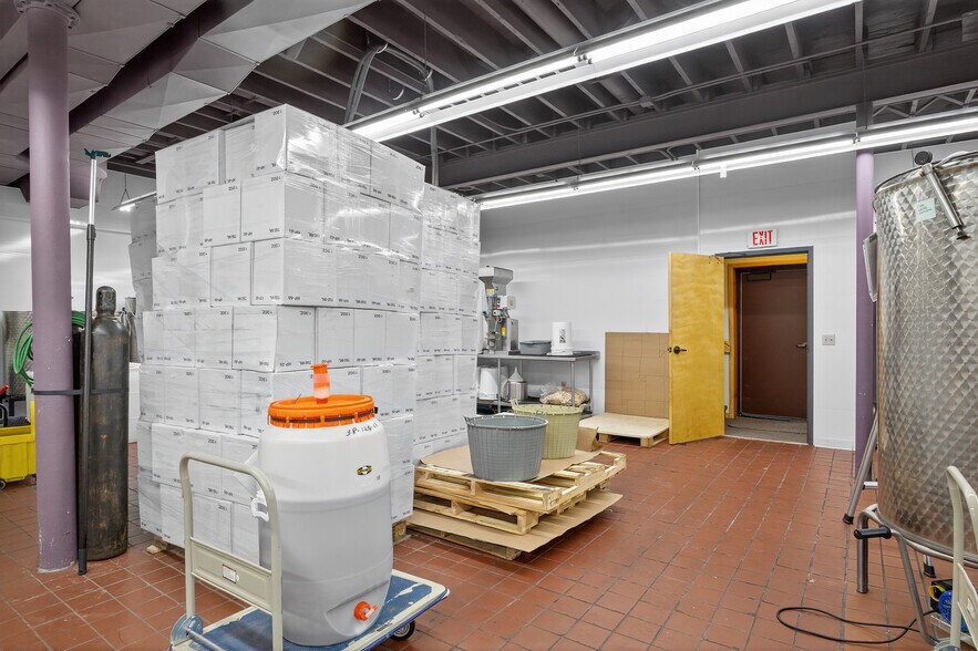 More Photos Of 1201 Water St, Stevens Point Storefront Retail Office For Sale