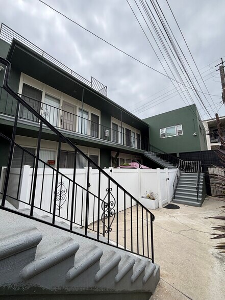 More Photos Of 1142-1148 E 1st St, Long Beach Apartments For Sale