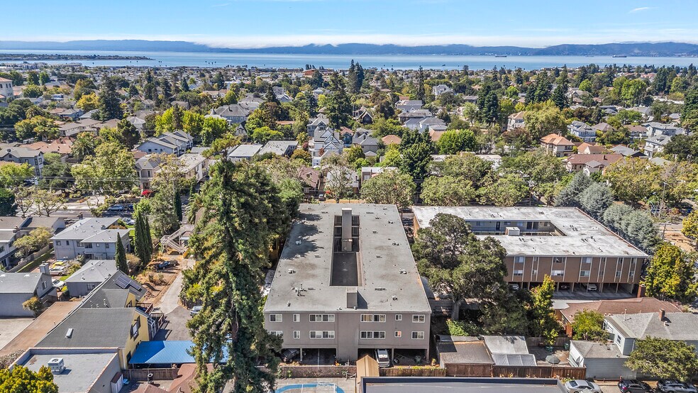 More Photos Of 1715 Central Ave, Alameda Apartments For Sale