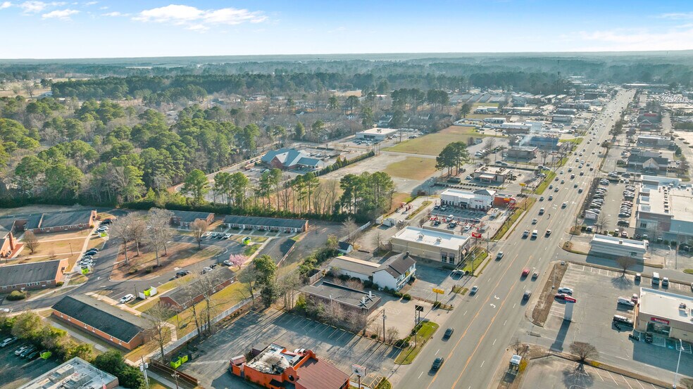 More Photos Of 514 N Berkeley Blvd, Goldsboro Freestanding For Lease