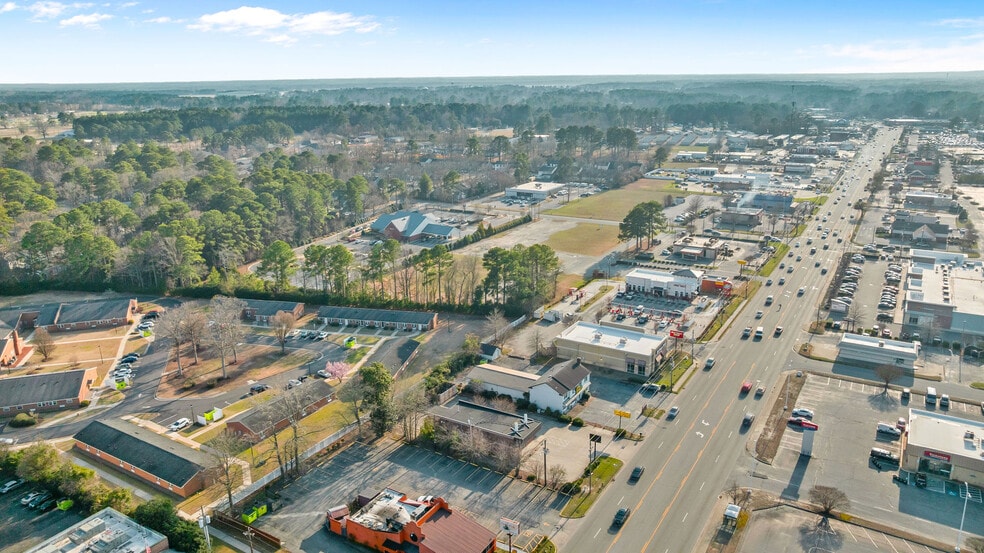 More Photos Of 514 N Berkeley Blvd, Goldsboro Freestanding For Sale