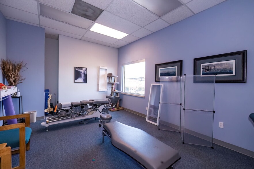 More Photos Of 3721 Kitsap Way, Bremerton Office For Lease