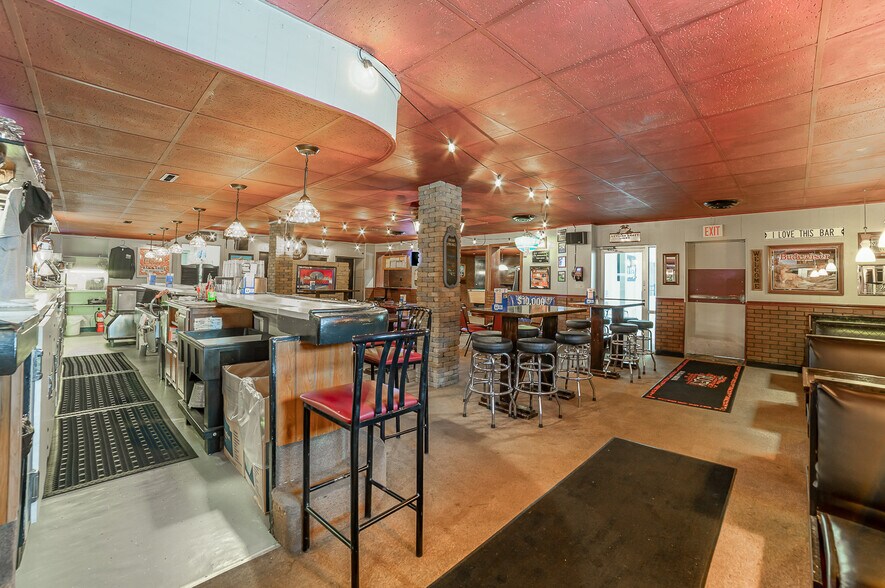 More Photos Of 1104 N Saginaw St, Saint Charles Bowling Alley For Sale