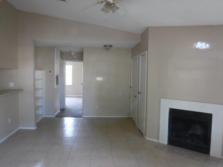 More Photos Of 5502 Farley Dr, Houston Apartments For Sale