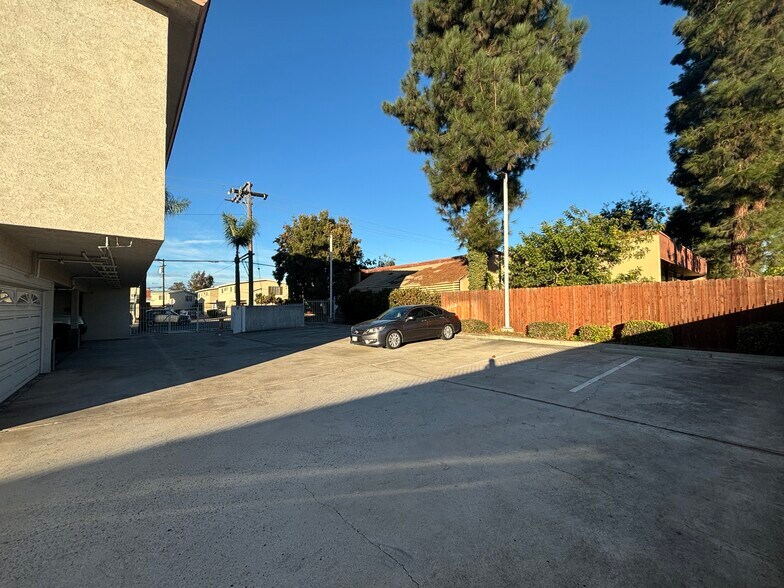 More Photos Of 359 W Madison Ave, El Cajon Medical For Lease