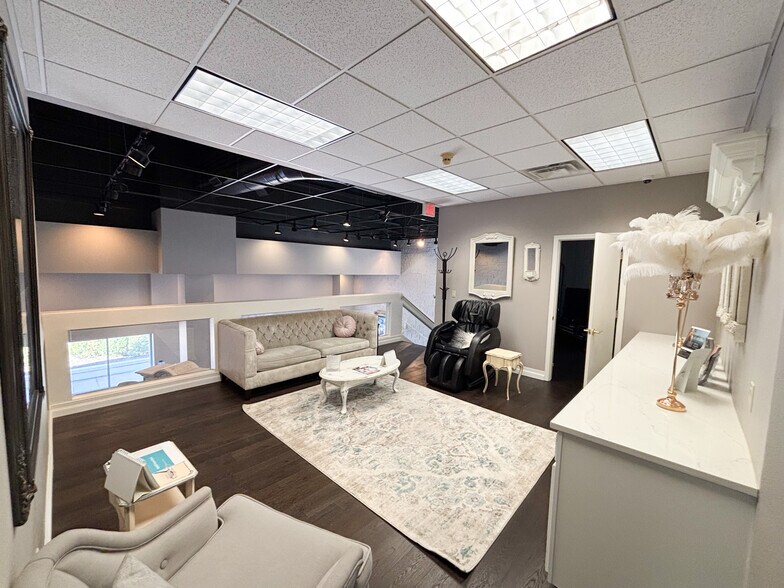 More Photos Of 3060 S Fremont Ave, Springfield General Retail For Sale