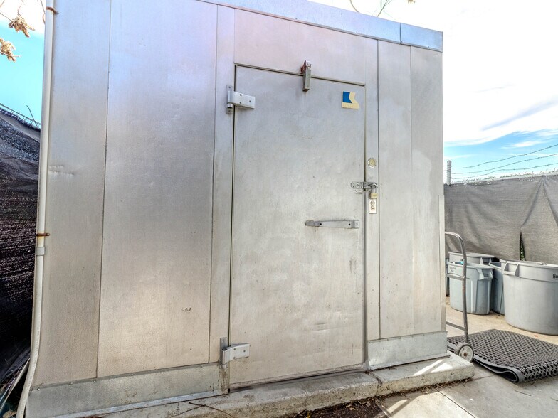 More Photos Of 12131 14th St, Yucaipa Restaurant For Lease