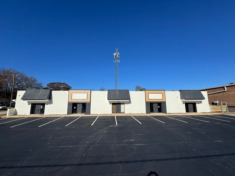 Primary Photo Of 102 Shaw St, Greenville Light Distribution For Lease