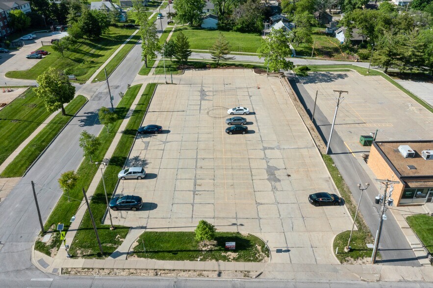More Photos Of 1203 & 1221 4th Street, Des Moines Land For Sale