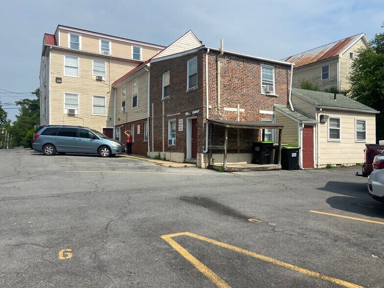 More Photos Of 406 N Loudoun St, Winchester Apartments For Sale