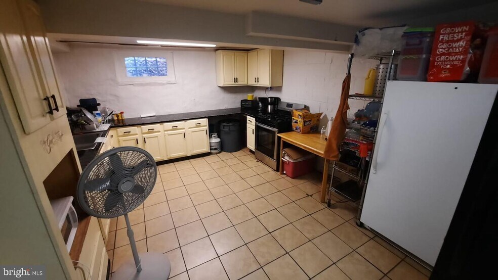 More Photos Of 238 Cambria, Philadelphia Religious Facility For Sale