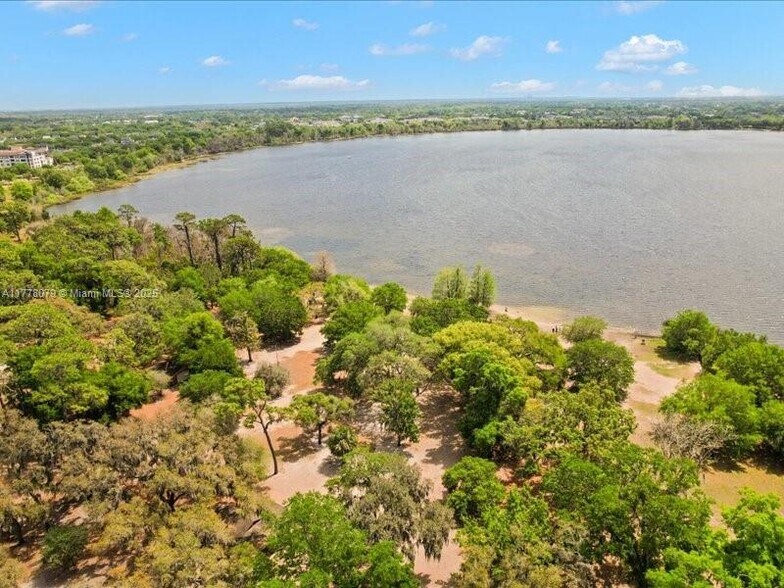 More Photos Of 1903 S Lakemont Ave, Winter Park Apartments For Sale