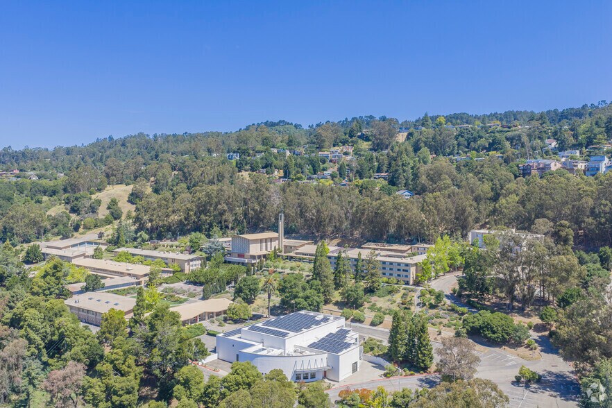 More Photos Of 3500 Mountain Blvd, Oakland Schools For Lease