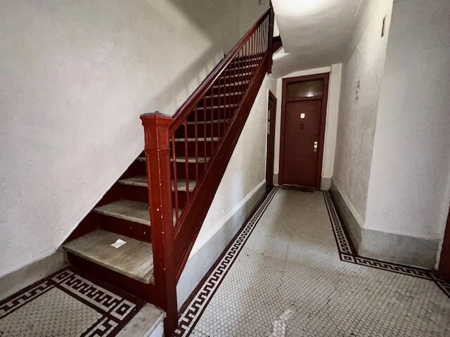 More Photos Of 3004 Cruger Ave, Bronx Apartments For Sale